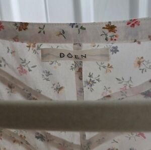 Doen Organic Cotton Dress with Floral Accents